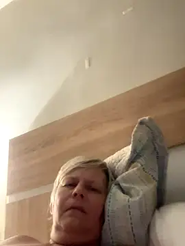 VyC7564 online show from December 2025 09:15:01 PM