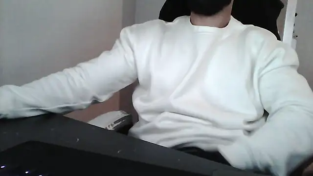 yourfantasy777 online show from November 2025 04:32:02 PM