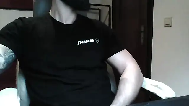 yourfantasy777 online show from May 2026 11:15:02 PM