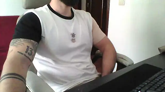 yourfantasy777 online show from April 2026 03:05:01 PM