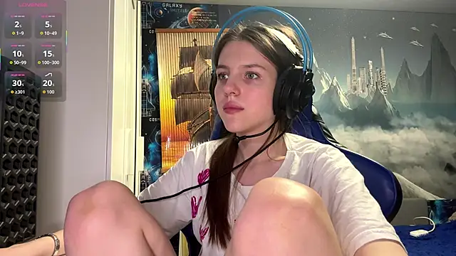 Snapshot of Elira_Breeze chatting on February 2026 05:43:01 PM Elira Breeze online show from February 2026 05:43:01 PM