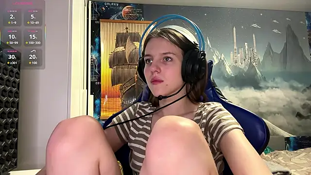 Snapshot of Elira_Breeze chatting on February 2026 04:08:01 PM Elira Breeze online show from February 2026 04:08:01 PM