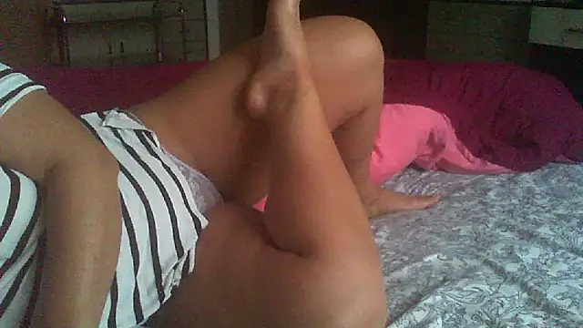 Lauray1 online show from February 2026 06:11:01 AM