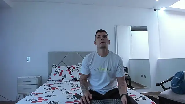 Snapshot of BooyHott_ chatting on September 2025 07:20:02 PM BooyHott online show from September 2025 07:20:02 PM