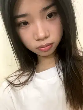 Snapshot of -Tania- chatting on September 2025 08:40:02 AM -Tania- online show from September 2025 08:40:02 AM