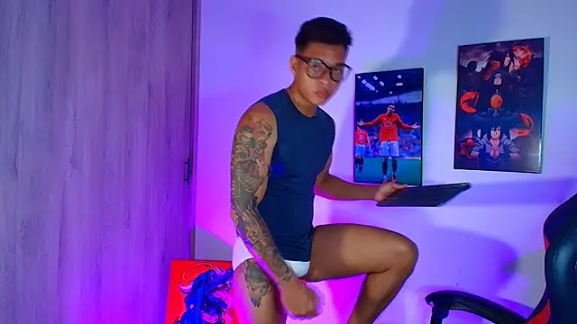 Snapshot of evan_greey chatting on September 2025 06:19:01 AM evan greey online show from September 2025 06:19:01 AM