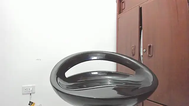 catalinacoxx online show from October 2025 08:42:01 PM