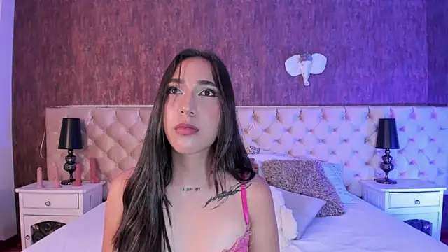 LiaaTurner online show from September 2025 08:49:02 PM