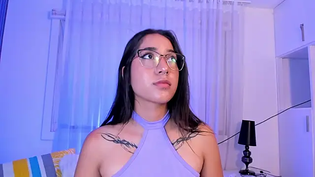 LiaaTurner online show from October 2025 08:57:01 PM