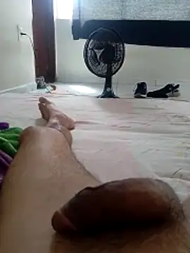 Claudiokkkkk online show from November 2025 03:51:01 PM