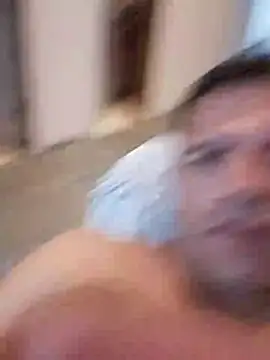 Claudiokkkkk online show from December 2025 11:42:02 PM