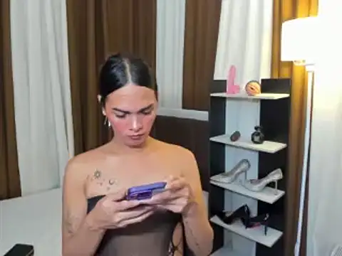 Sedictive Samantha online show from November 2025 05:57:01 PM