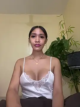 UrIdealGirl Jade online show from May 2026 02:17:01 PM