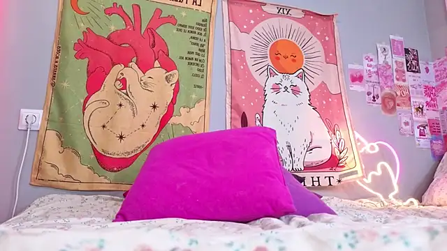 Leri Dells online show from April 2026 02:02:02 AM