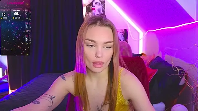 KitsyMoore online show from September 2025 01:06:02 PM