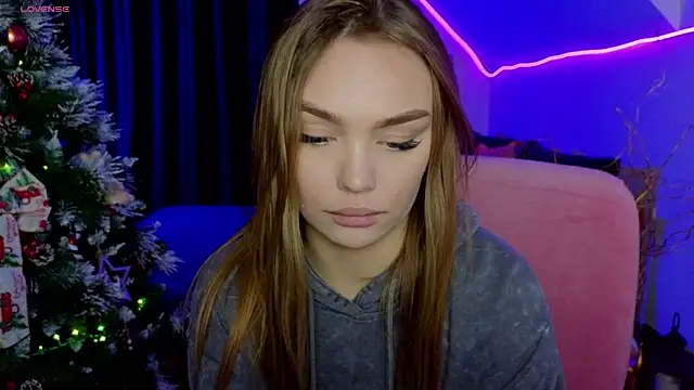 KitsyMoore online show from December 2025 01:06:01 PM