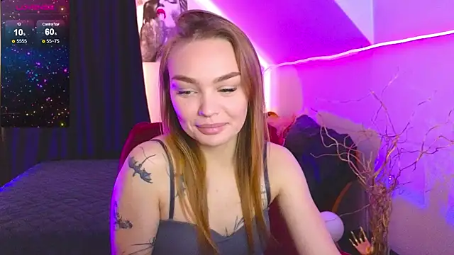 KitsyMoore online show from September 2025 01:40:02 PM