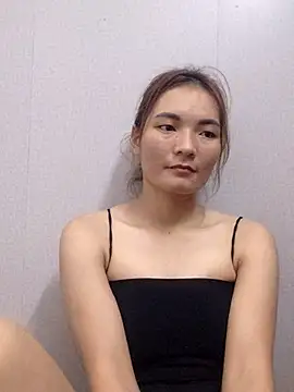 Snapshot of phuongxinhxan chatting on October 2025 03:10:02 AM phuongxinhxan online show from October 2025 03:10:02 AM