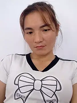 phuongxinhxan online show from November 2025 04:00:02 AM