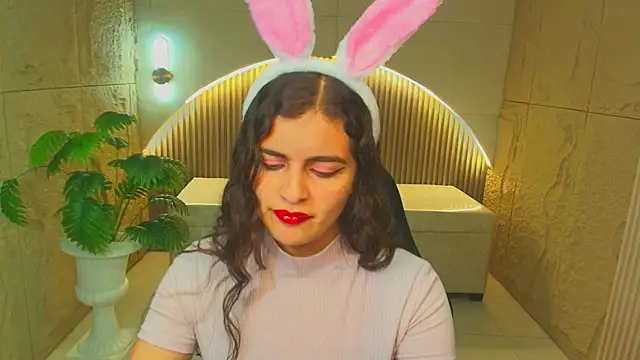 dany r  online show from December 2025 12:55:01 PM