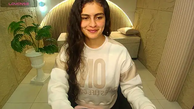 dany r  online show from October 2025 01:23:01 PM