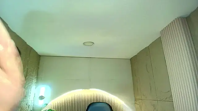 dany r  online show from April 2026 12:42:01 PM