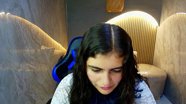 dany r  online show from November 2025 01:48:02 PM