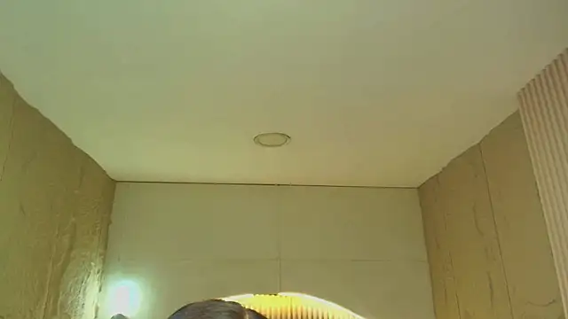 dany r  online show from December 2025 01:04:02 PM