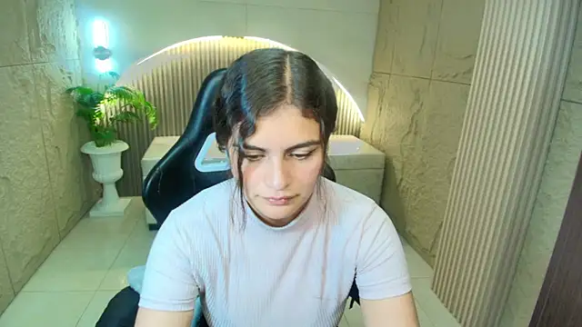 dany r  online show from March 2026 01:18:01 PM