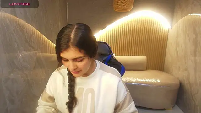 dany r  online show from September 2025 01:06:01 PM