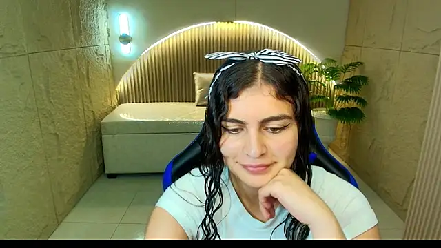 dany r  online show from January 2026 01:25:02 PM