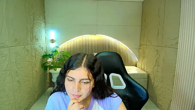 dany r  online show from April 2026 01:05:02 PM