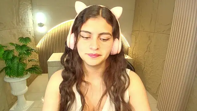 dany r  online show from February 2026 01:00:01 PM