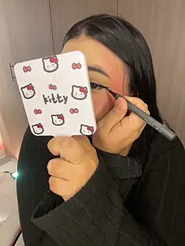 Mericute  online show from November 2025 02:01:02 AM