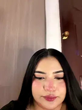 Mericute  online show from November 2025 01:53:01 AM