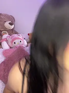 Mericute  online show from November 2025 01:04:02 AM