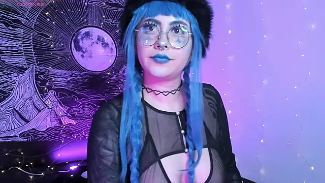 Snapshot of Hallucigenia_ chatting on October 2025 09:13:01 PM Hallucigenia online show from October 2025 09:13:01 PM