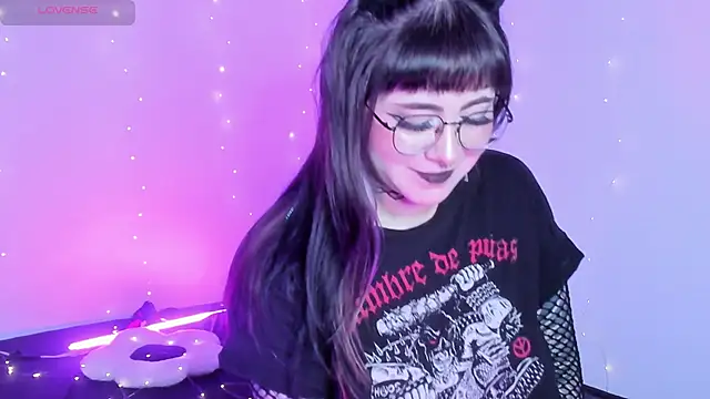 Hallucigenia  online show from March 2026 10:15:02 PM