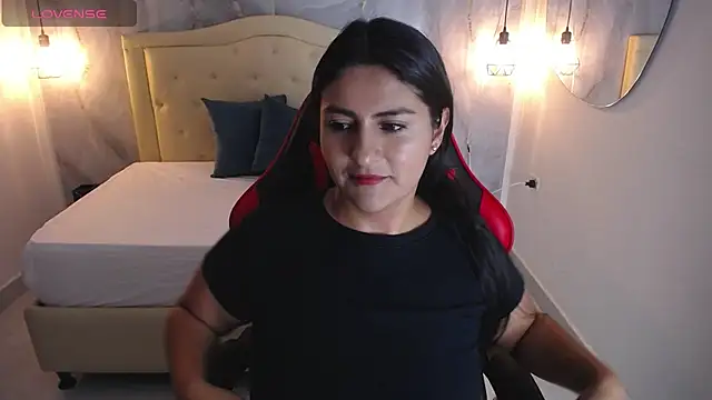 Samy moore14 online show from September 2025 01:39:02 PM