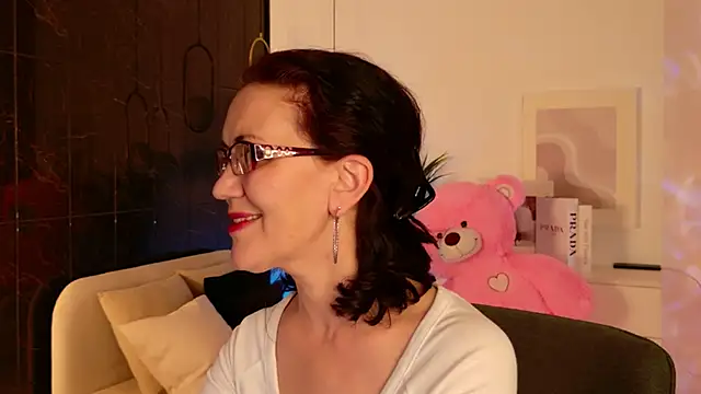 Irene Marlow online show from March 2026 01:57:01 PM