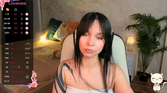 StarlitFairy online show from October 2025 06:07:02 AM