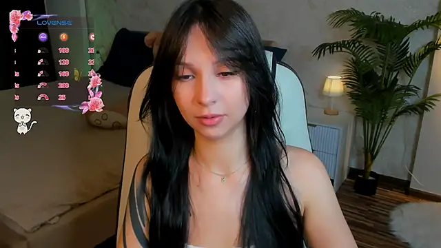 StarlitFairy online show from October 2025 05:42:01 AM