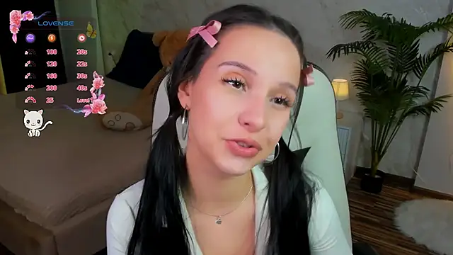 StarlitFairy online show from October 2025 05:52:01 AM