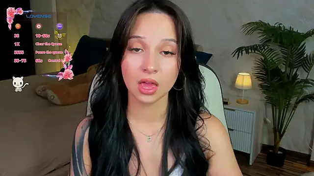 StarlitFairy online show from October 2025 01:23:01 PM