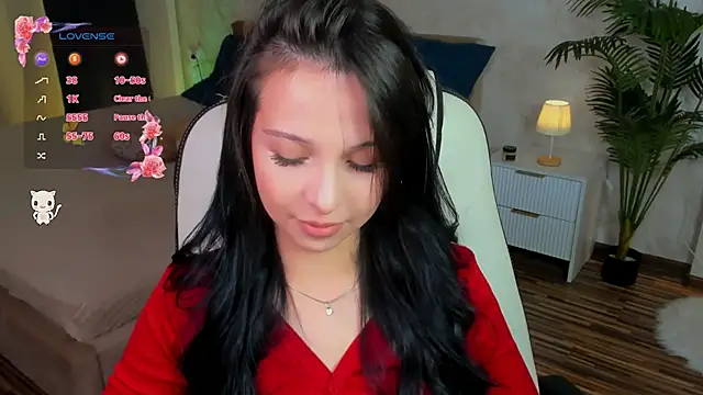 StarlitFairy online show from October 2025 05:20:01 AM