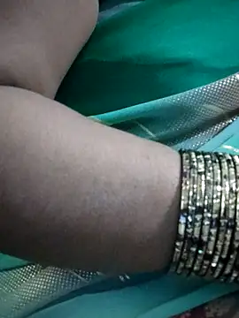 sweetqueen143 online show from October 2025 04:50:02 PM