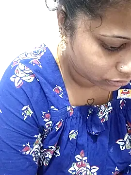 sweetqueen143 online show from March 2026 02:57:01 AM