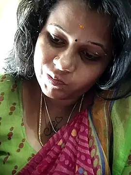 Snapshot of sweetqueen143 chatting on September 2025 03:12:02 AM sweetqueen143 online show from September 2025 03:12:02 AM