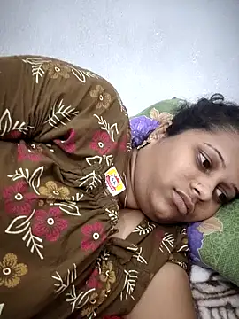 sweetqueen143 online show from February 2026 06:36:02 AM