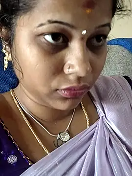 Snapshot of sweetqueen143 chatting on September 2025 03:13:02 AM sweetqueen143 online show from September 2025 03:13:02 AM